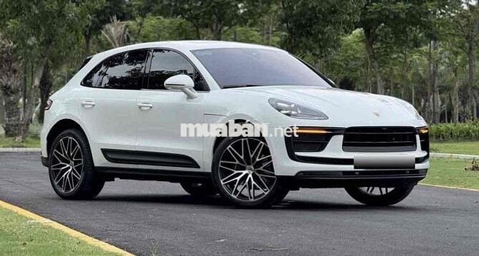 Cần Bán Chiếc Porsche MaCan Model 2025 like new