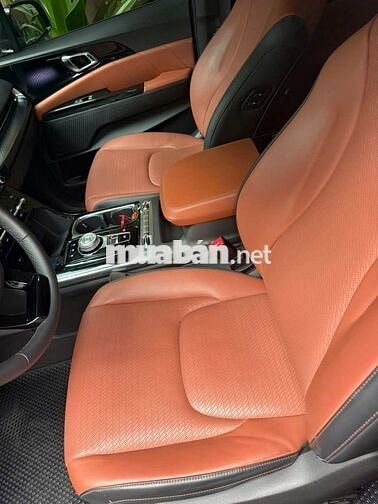 Kia Carnival 2023 Signature 2.2D - 42000 km