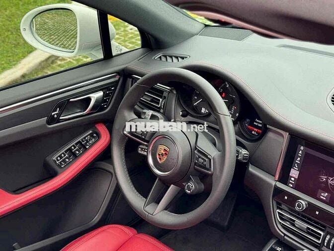 Cần Bán Chiếc Porsche MaCan Model 2025 like new