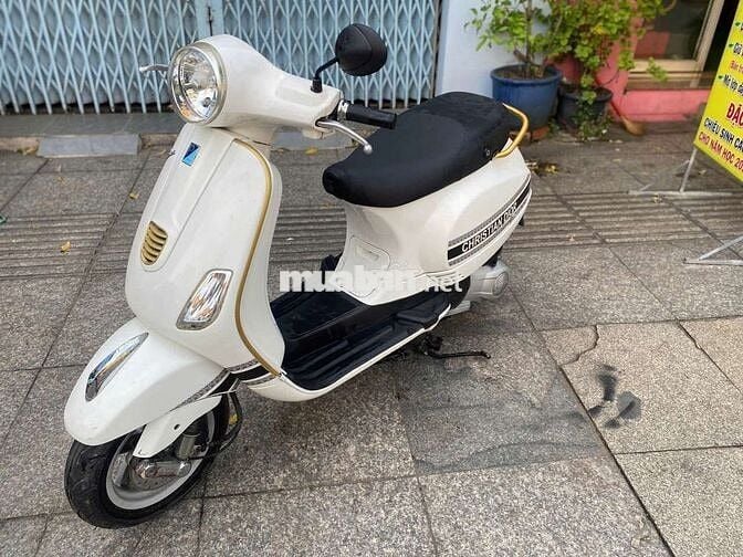 Piaggio vespa LX 3v 2014 mới 90% biển số thành phố