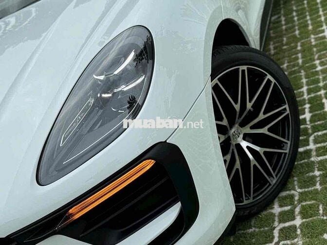 Cần Bán Chiếc Porsche MaCan Model 2025 like new