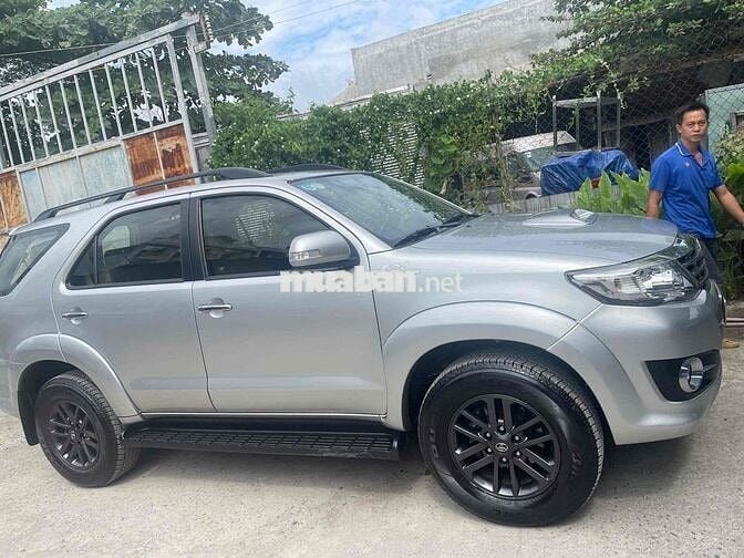 Toyota Fortuner 2015 - 14000 km