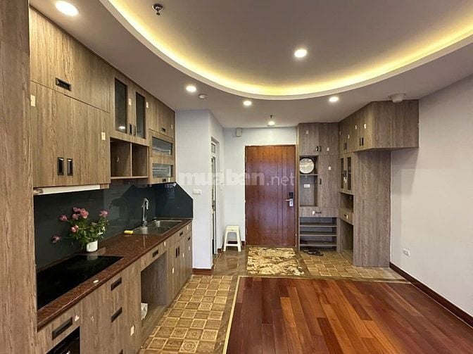 Cho thuê CCCC 70m2 hai ngủ, hai VS. 