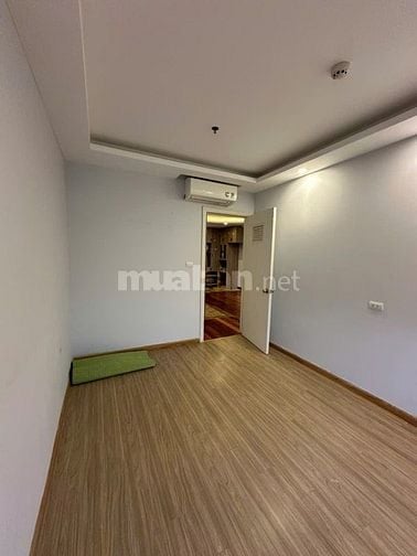 Cho thuê CCCC 70m2 hai ngủ, hai VS. 
