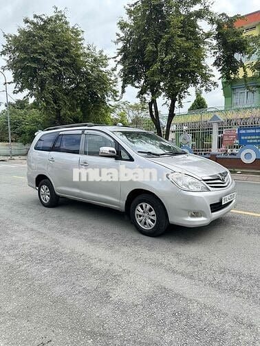 Toyota Innova 2008 G - 278532 km
