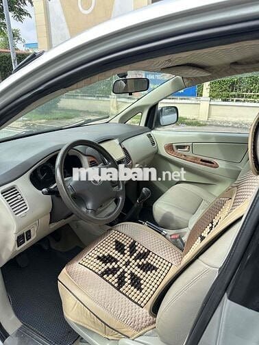 Toyota Innova 2008 G - 278532 km