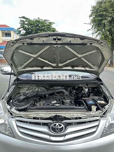 Toyota Innova 2008 G - 278532 km