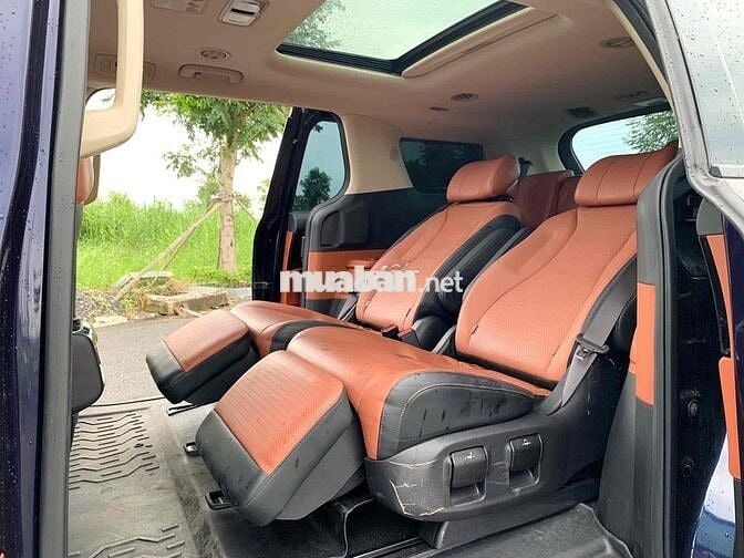 Kia Carnival máy dầu bản Signature 2022