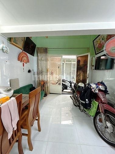 Bán Nhà Đẹp Nở Hậu Sư Vạn Hạnh Hẻm 3M 3 Tầng 3 Phòng Ngủ 4.9 tỷ