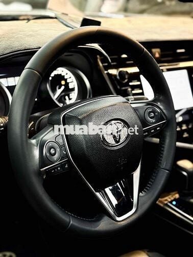 Toyota Camry 2019 2.5Q - 52000 km | Form mới