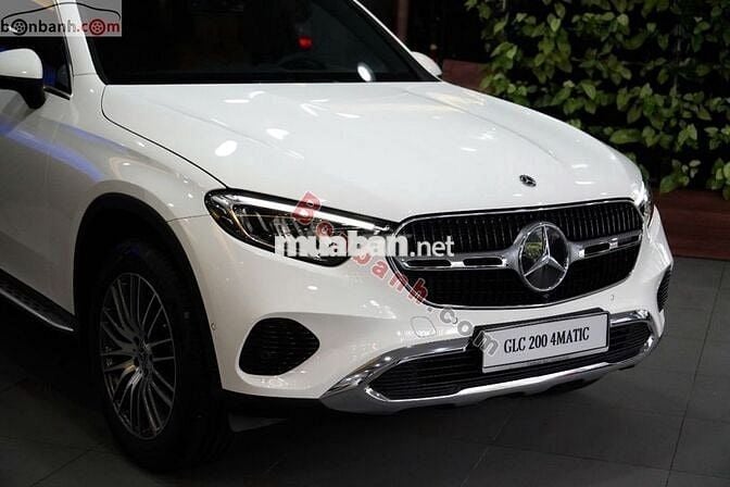 Mercedes Benz GLC 200 4Matic 2025 - 2 Tỷ 70 Triệu