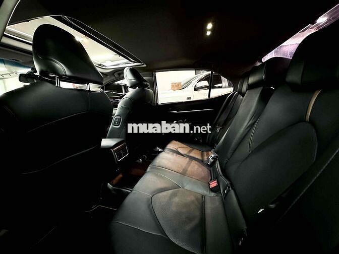 Toyota Camry 2019 2.5Q - 52000 km | Form mới
