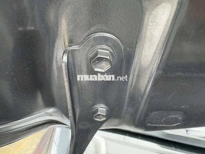 Toyota Innova 2017 2.0E số sàn, màu xám,1 chủ