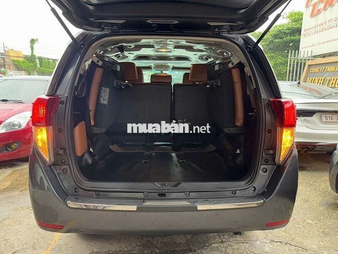 Toyota Innova 2017 2.0E số sàn, màu xám,1 chủ