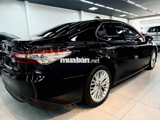Toyota Camry 2019 2.5Q - 52000 km | Form mới