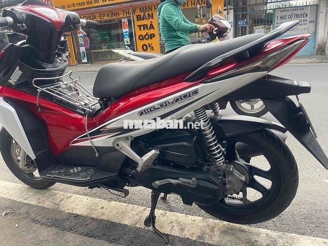 cửa hàng cần bán