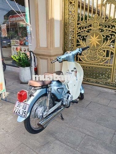 Nhà có con super Cub 50cc đời 2022 cần bán