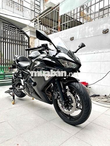 Bán Kawasaki Ninja 650 lướt đăng ký 2020 biển SG