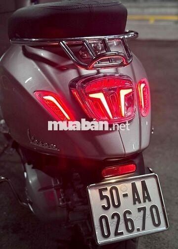 Vespa Sprint TFT 125 Hồng Porsche full đồ chơi