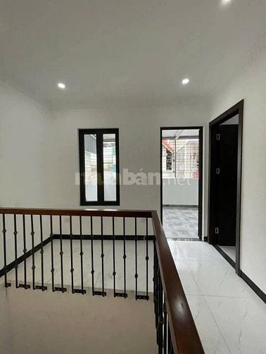 Cắt lỗ cần bán gấp nhà trên phố thụy khuê