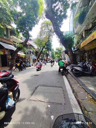 BÁN NHÀ MẶT PHỐ HÀNG CHIẾU, 116M2 × 3 TẦNG, MT 4M, CHỈ 75 TỶ
