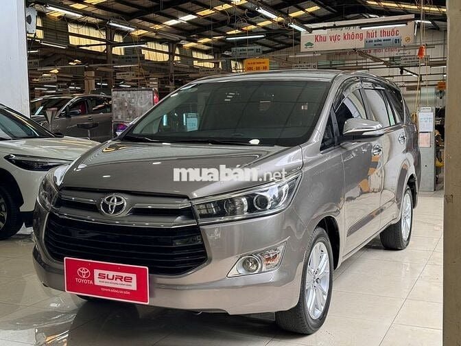 Toyota Innova 2.0V 2017 - 125470 km