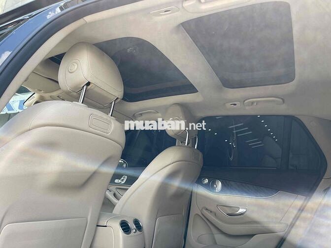 ✅GLC300 4MATIC sx 2018 - 104,000 km