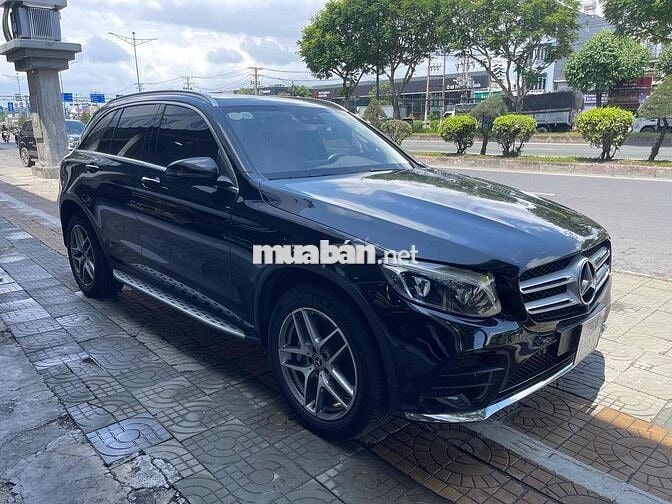 ✅GLC300 4MATIC sx 2018 - 104,000 km