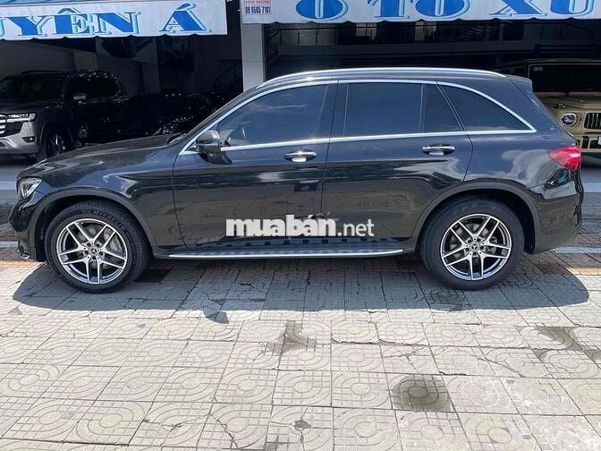 ✅GLC300 4MATIC sx 2018 - 104,000 km