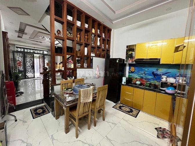 NHÀ 3 TẦNG H8M THÔNG Ô TÔ NGỦ TRONG NHÀ - DT 4X13 - CHỈ 5 TỶ NHỈNH