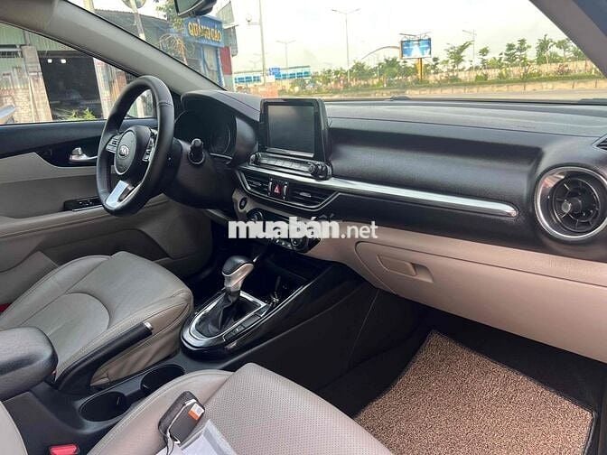 bán xe Cerato 1.6 luxury 2020 cực chất