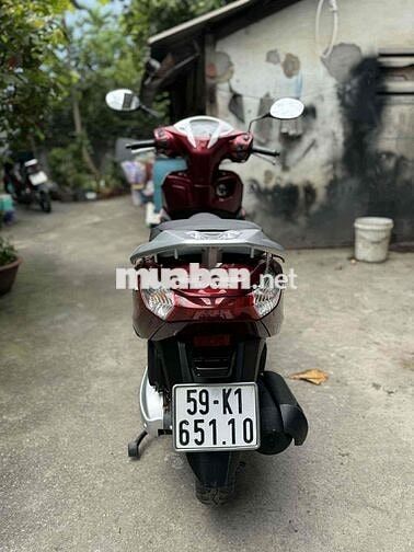Cần bán xe máy Honda fi