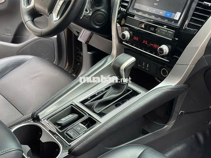 Mitsubishi Pajero Sport 2022 2.4D 4x2 AT - 3,8v km