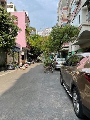 BÁN NHÀ HOA PHƯỢNG, PHÚ NHUẬN, DT 30M2 3 TẦNG BTCT, 3PN, CHỈ 4.6 TỶ TL