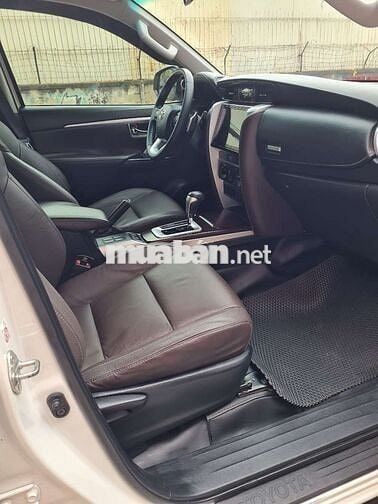 TOYOTA FORTUNER 2 4G,máy dầu,tựđộng,2020,ZINĐEP95%