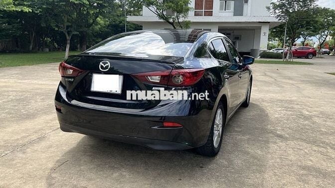 Mazda 3 2015 1.5 AT Sedan - 137000 km