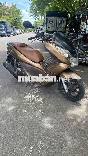 PCX 125 máy êm thì thầm, áo còn dán keo