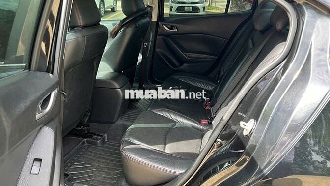 Mazda 3 2015 1.5 AT Sedan - 137000 km