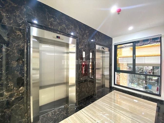 Nhà 10 tầng thông sàn mặt phố Nguyên Chí Thanh Ba Đình Hà Nội 100 tỷ. 