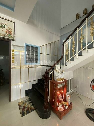 Bán nhà trệt lầu 67 E đường 2 long trường.