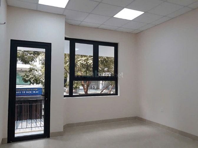 Cho thuê nhà riêng 5 tầng, 45m2/tầng, có gara ô tô.Giá thuê 15tr/tháng