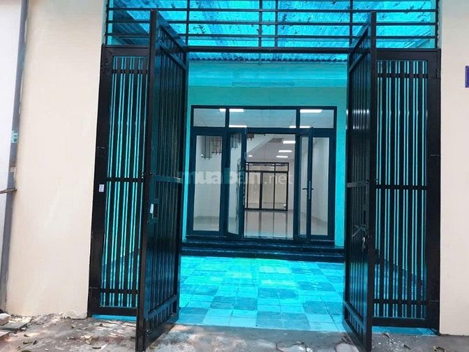 Cho thuê nhà riêng 5 tầng, 45m2/tầng, có gara ô tô.Giá thuê 15tr/tháng