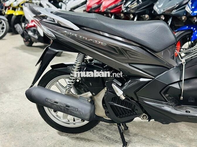 XE MÁYTHANH TÙNG_AIR BLADE 125 FI XÁM BIỂN 29 ZIN