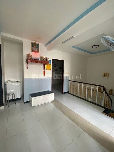 Bán nhà trệt lầu 67 E đường 2 long trường.