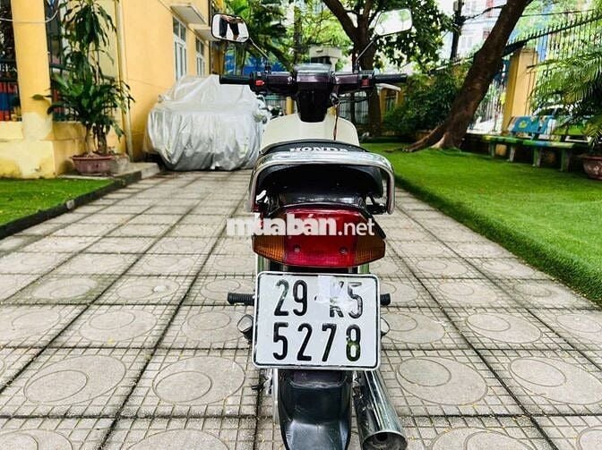 HONDA DREAM 2000 chạy bốc khoẻ, xe còn đẹp