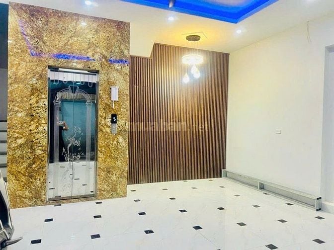 Siêu Hot đẹp rẻ nhà Tôn Đức Thắng, DT 45m2 6 tầng MT 5.5m, Giá 8.6 tỷ