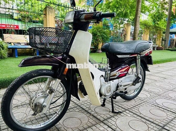 HONDA DREAM 2000 chạy bốc khoẻ, xe còn đẹp