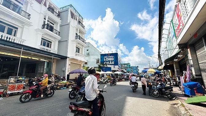 Bán nhà góc 2 mặt tiền đường Ngô Quyền, Chợ Cái Vồn, Vĩnh Long