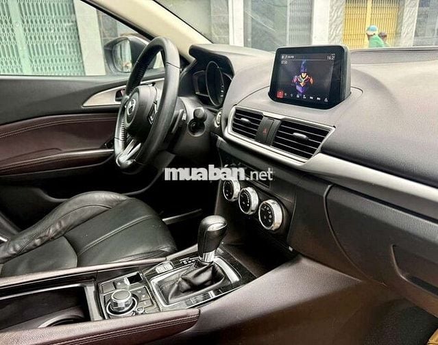 Mazda 3 sedan 1.5AT Luxury sx2019 - 72000 km