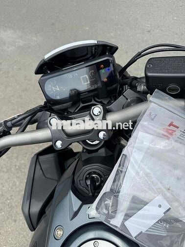 CB650 2024 vin 2023 odo 800km xám chì